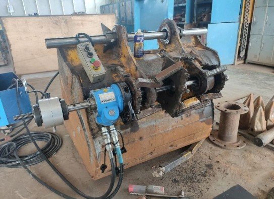 Line Boring Bucket Excavator di Balikpapan