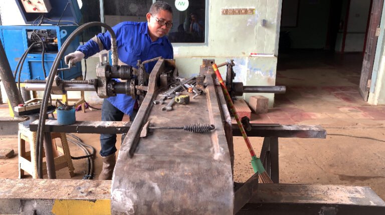 Terima jasa line boring alat berat