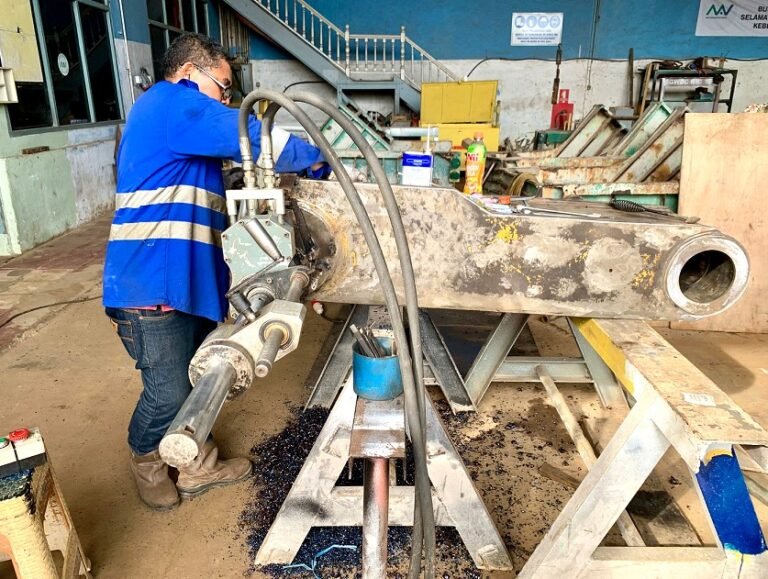 Jasa bubut Link H excavator